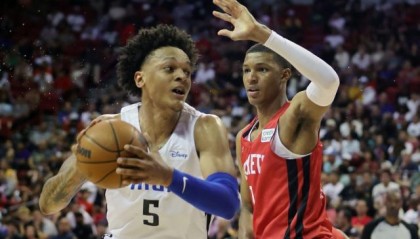 星空体育-探花郎首秀表现令人失望 个人特点未能得到展现