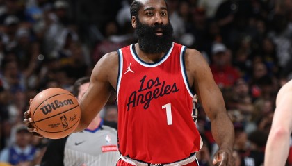 星空体育APP-哈登：我在中国的很多经历都很不可思议 人们给我的那种关爱&amp;热情