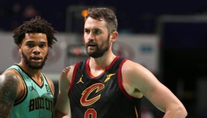 拉夫再为情绪失控道歉：我愿效力骑士直至生命结束