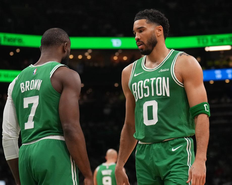 [图]塔图姆15+12+7武切维奇伤退 凯尔特人胜独行侠